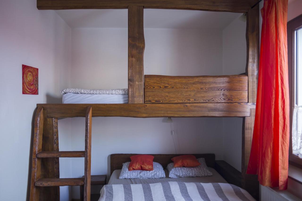 Bike Bistro A Penzion U Vsech Andelu Nove Mesto pod Smrkem Kültér fotó